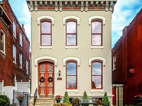 Lafayette Square Christmas House Tour